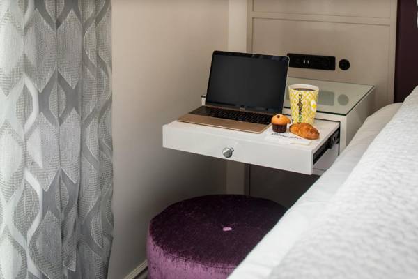 Staypineapple An Artful Hotel Midtown New York