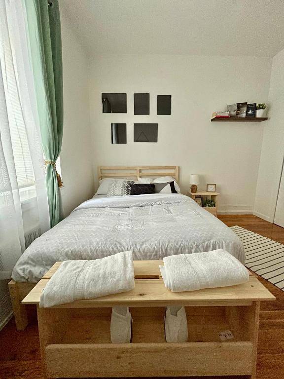 Cozy Entire Apartment Close to Central Park