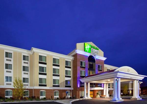 Holiday Inn Express & Suites Niagara Falls an IHG Hotel