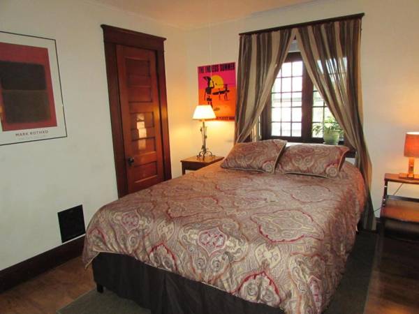 Wanderfalls Guesthouse & Hostel