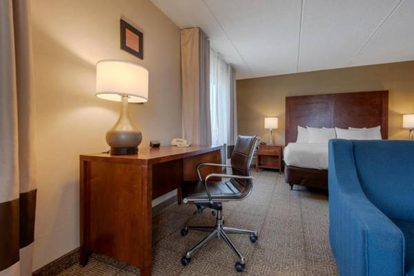 Workspace - Comfort Inn The Pointe