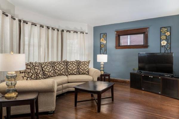 The Evergreen - Hear the Roar of Niagara Falls