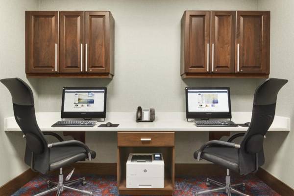 Workspace - Hampton Inn Penn Yan NY