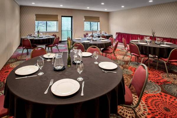 Holiday Inn Express East Greenbush - Albany Skyline an IHG Hotel