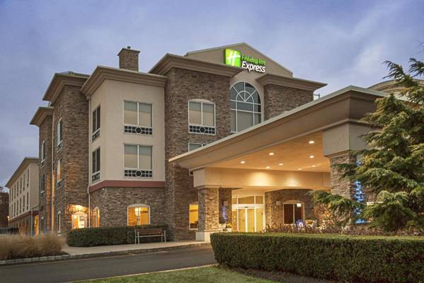 Holiday Inn Express Hotel & Suites East End an IHG Hotel