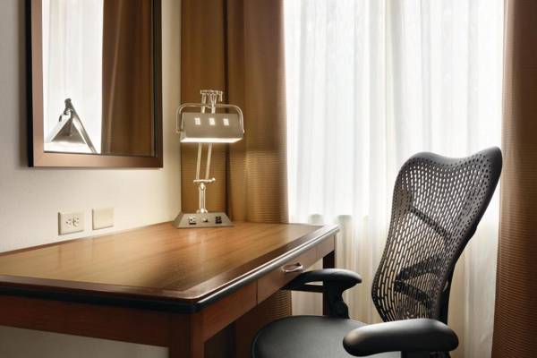 Workspace - Hilton Garden Inn Rochester Downtown