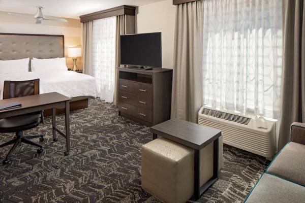 Workspace - Homewood Suites By Hilton Ronkonkoma