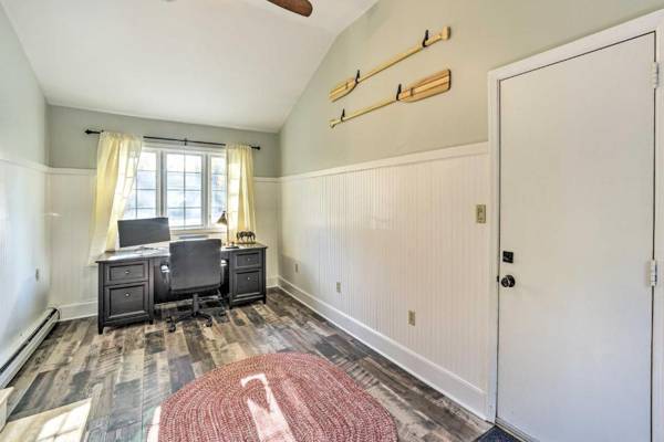 Family-Friendly Home with Hot Tub 1 Mi to Dtwn