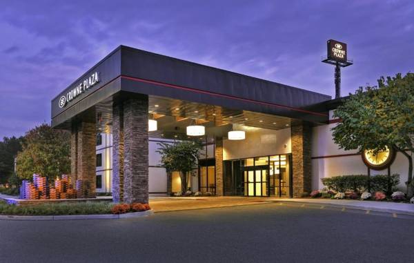 Crowne Plaza Suffern-Mahwah an IHG Hotel