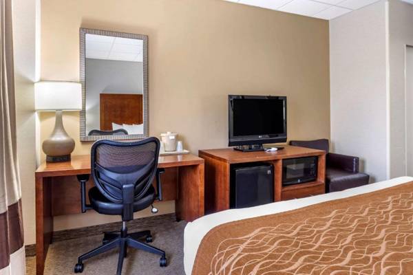 Workspace - Comfort Inn Syosset-Long Island