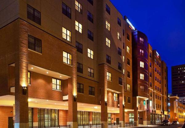 Courtyard by Marriott Syracuse Downtown at Armory Square