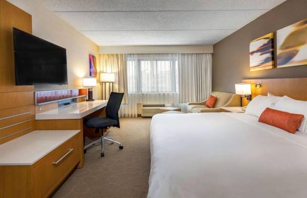 Delta Hotels by Marriott Utica