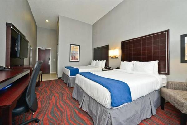 Holiday Inn Express & Suites Utica an IHG Hotel