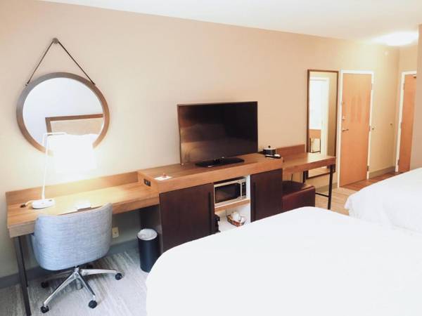 Workspace - Hampton Inn & Suites Binghamton/Vestal