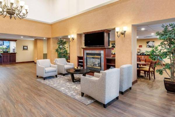 Best Western PLUS Victor Inn & Suites