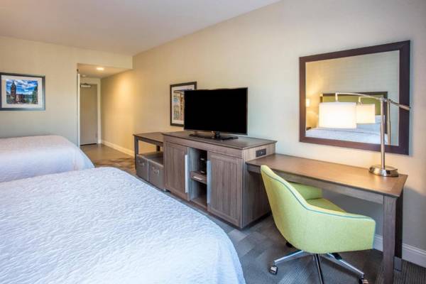 Workspace - Hampton Inn & Suites Yonkers - Westchester