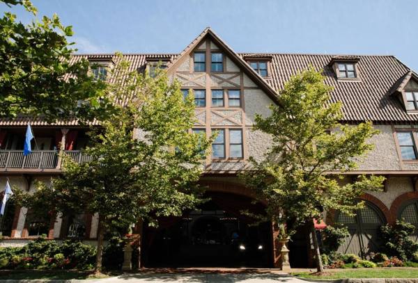Grand Bohemian Hotel Asheville Autograph Collection