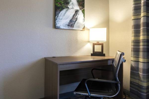 Workspace - Country Inn & Suites by Radisson Asheville Downtown Tunnel Road NC