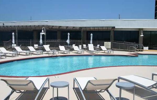 DoubleTree by Hilton Atlantic Beach Oceanfront