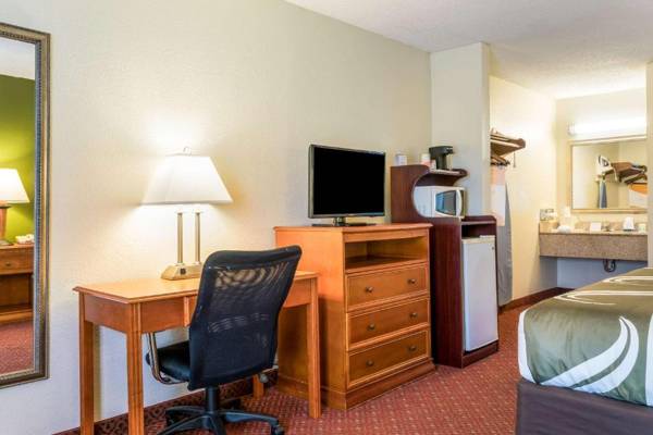 Workspace - Quality Inn North Battleboro