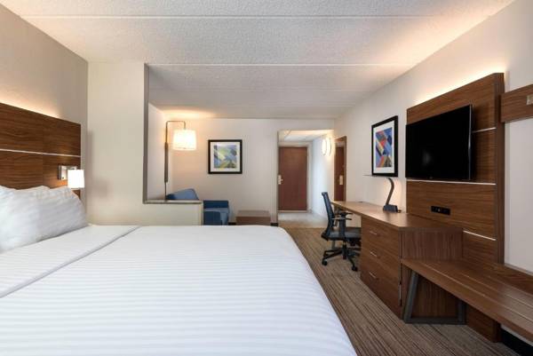 Holiday Inn Express Hotel & Suites Charlotte Airport-Belmont an IHG Hotel