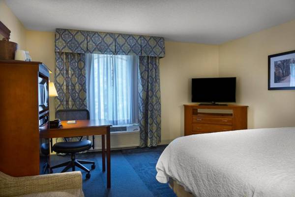 Hampton Inn Belmont at Montcross