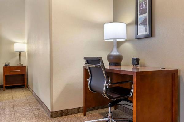 Workspace - Comfort Suites Boone - University Area