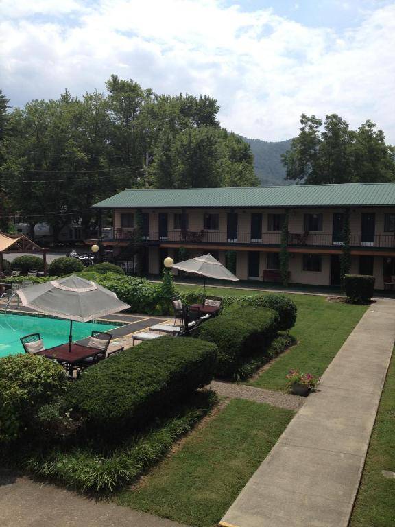 Ridge Top Motel - Bryson City