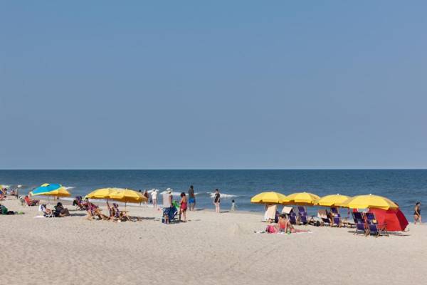 Hampton Inn & Suites by Hilton Carolina Beach Oceanfront