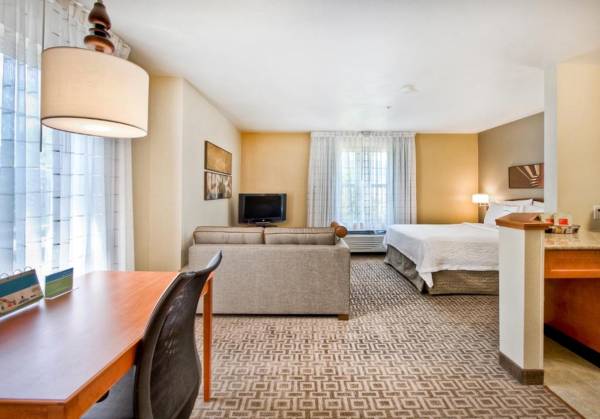 Workspace - TownePlace Suites Raleigh Cary/Weston Parkway