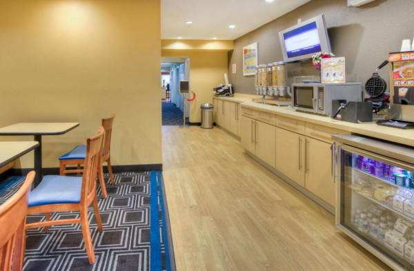 TownePlace Suites Raleigh Cary/Weston Parkway