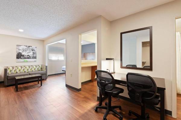 Workspace - Extended Stay America Suites - Charlotte - University Place - E McCullough Dr