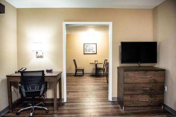 Workspace - Suburban Extended Stay Hotel Charlotte-Ballantyne