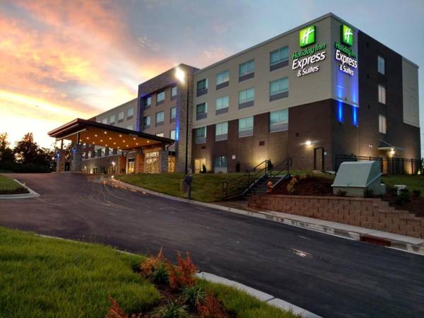 Holiday Inn Express & Suites - Charlotte NE - University Area an IHG Hotel