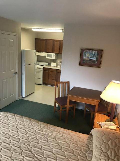 Affordable Suites Conover / Hickory