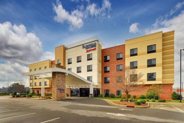 Fairfield Inn & Suites by Marriott Dunn I-95