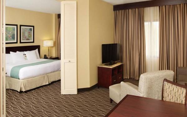 DoubleTree Suites by Hilton Raleigh-Durham