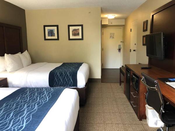 Workspace - Comfort Inn & Suites Durham near Duke University