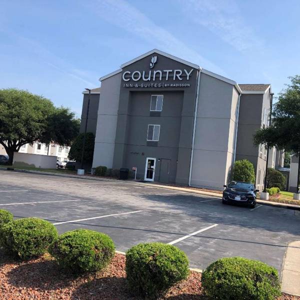 Country Inn & Suites by Radisson Fayetteville I-95 NC