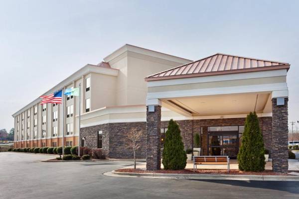 Holiday Inn Express Greensboro-I-40 at Wendover an IHG Hotel