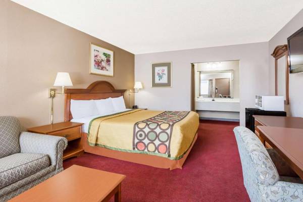 Super 8 by Wyndham Greensboro