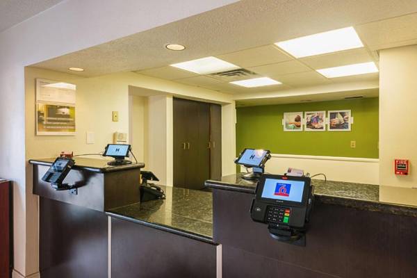 Studio 6-Greensboro NC