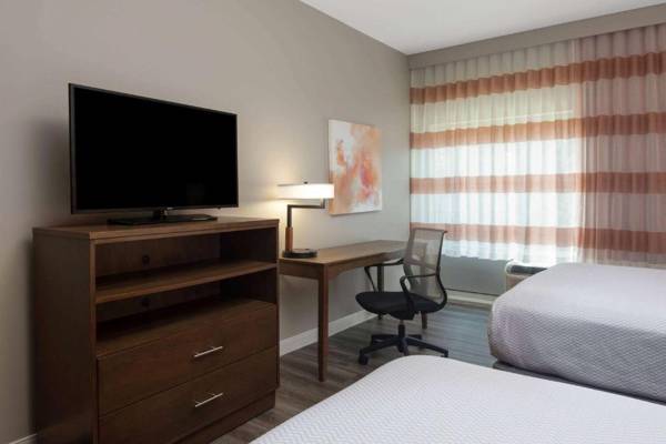 Workspace - La Quinta by Wyndham Greensboro Airport High Point