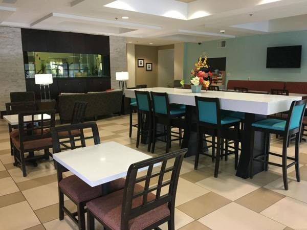 Holiday Inn Express & Suites Havelock Northwest New Bern an IHG Hotel