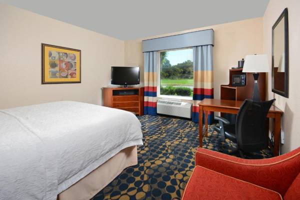 Hampton Inn & Suites Huntersville