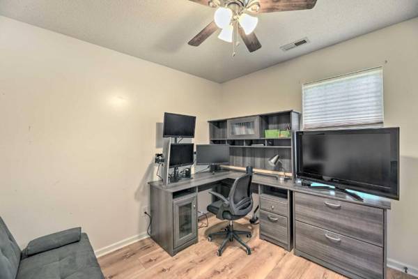 Workspace - Pet-Friendly Jacksonville Home with Fenced Yard
