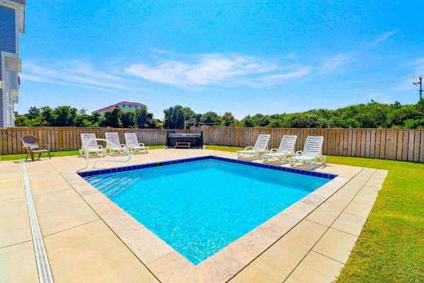 4057 - Fairways & Seaspray