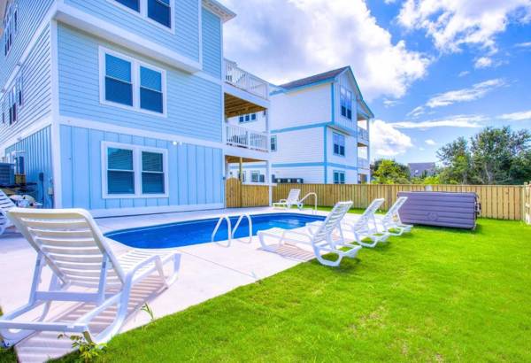 4056 - Tight Lines & Tan Lines