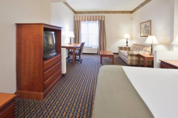 Holiday Inn Express Hotel & Suites Laurinburg an IHG Hotel