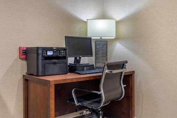 Workspace - Comfort Inn & Suites Mocksville I-40